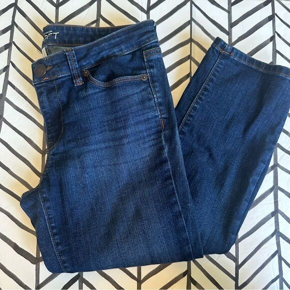 LOFT Size 28 / 6 Modern Straight Dark Wash Jeans - Picture 1 of 4